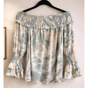 ENTRO BOHO Off-Shoulder Ruffle Sleeve Blouse in Neutral Abstract Print, Size M